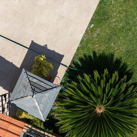 Aigli Luxury Studios Nea Roda Exterior foto