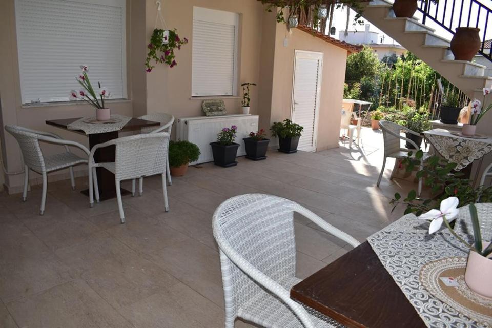 Aigli Luxury Studios Nea Roda Exterior foto